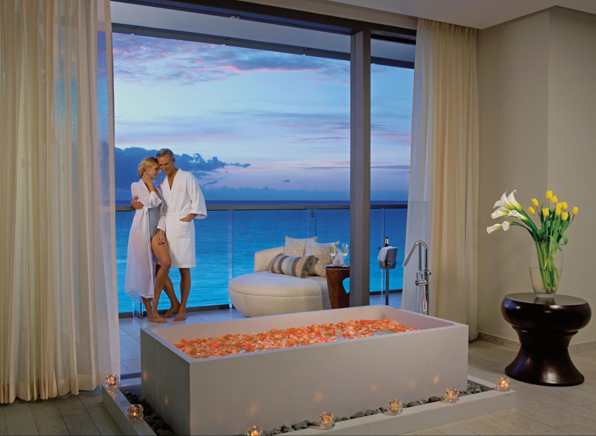 Weekend getaways for couples - Secrets Puerto Los Cabos